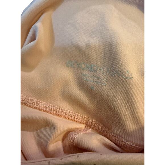 Beyond Yoga Drip Dot High Waisted Midi Legging in Coral Dust Rose Gold Sz M - Picture 3 of 5